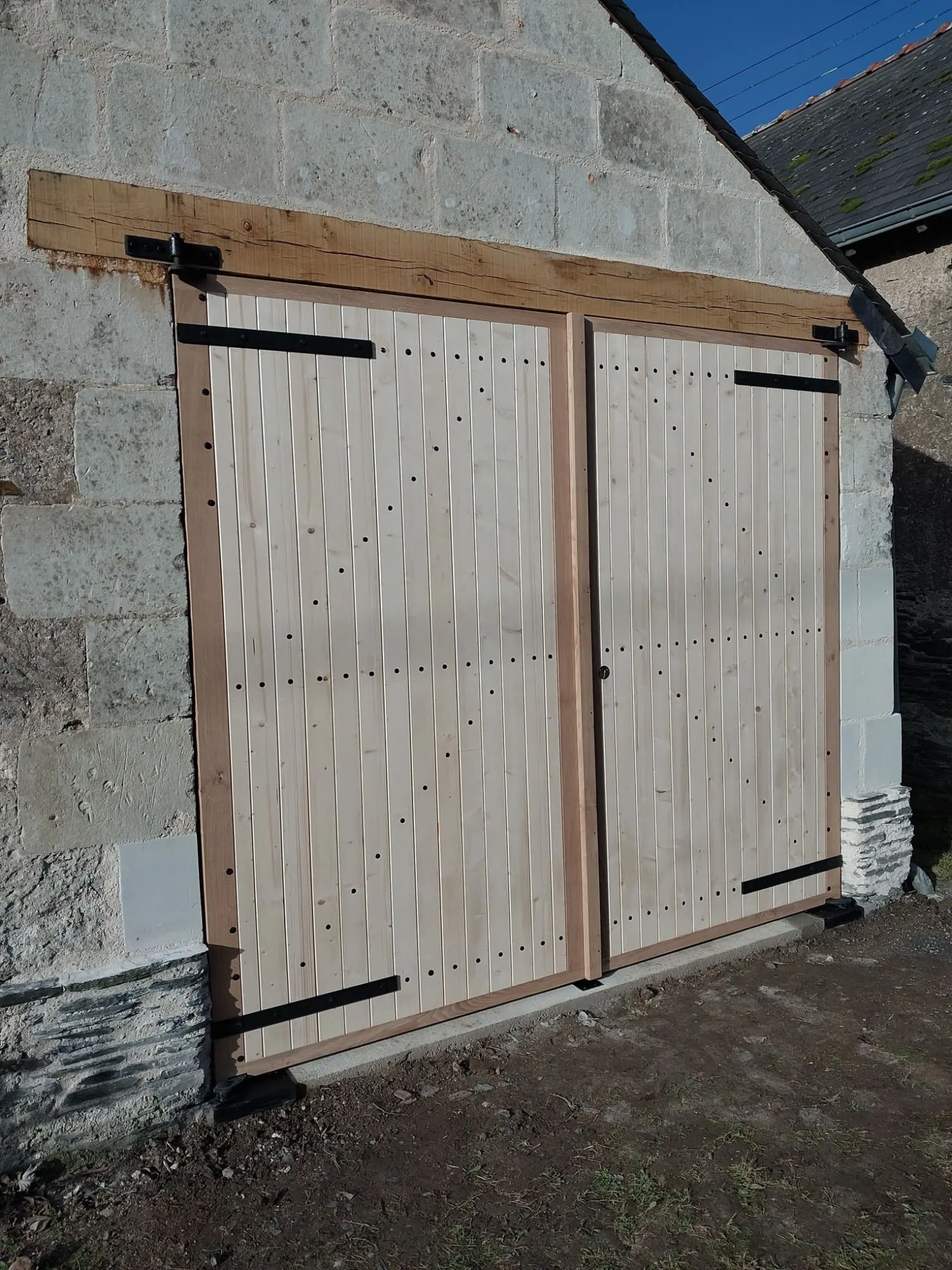 menuiserie extérieure angers loire authion porte garage