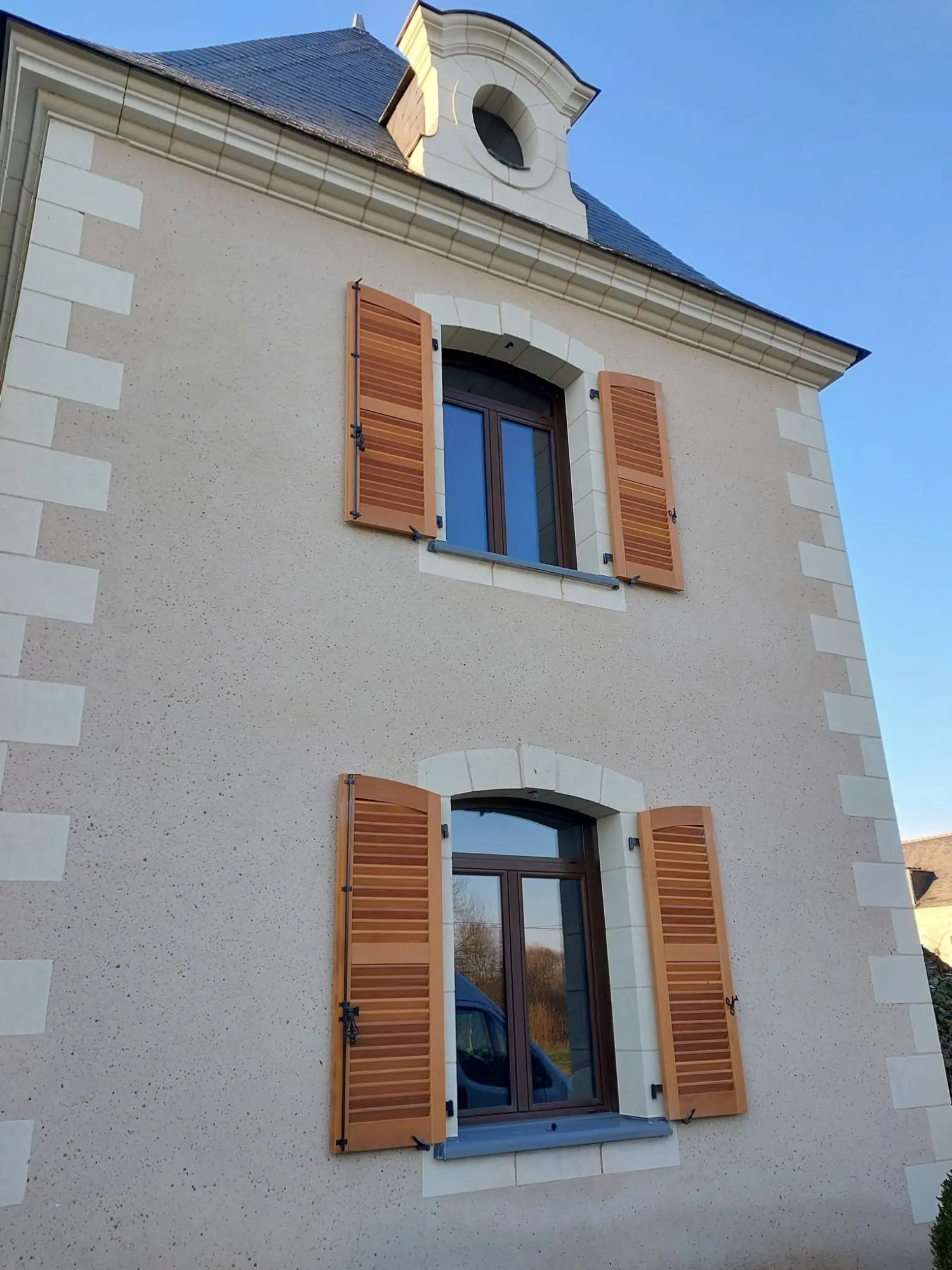menuiserie extérieure angers loire authion volet bois